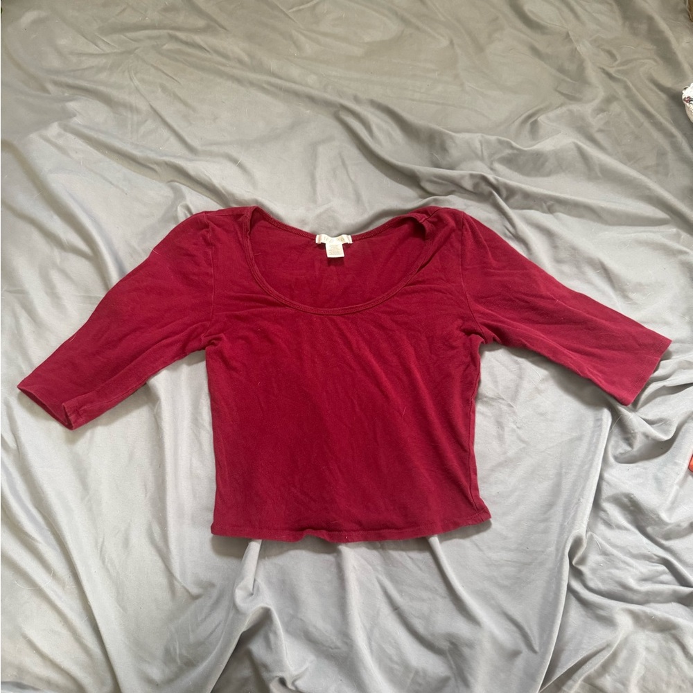 3/4 Burgundy Crop Top